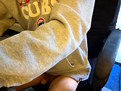 Migaruo online show from March 27, 8:10 pm