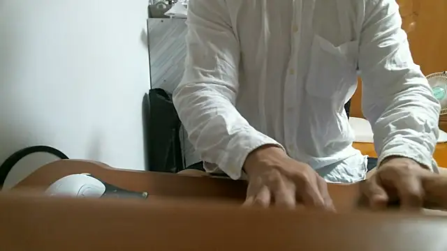 Stellan 0412 online show from June 3, 4:01 pm