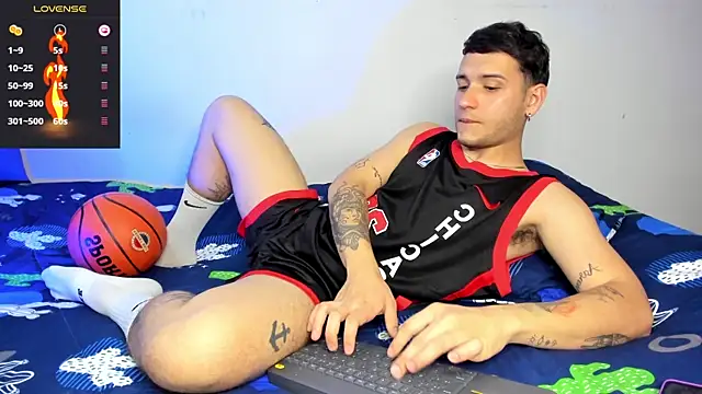 Noha white online show from December 10, 6:17 pm