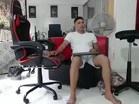 damiam fiery online show from December 23, 8:14 pm