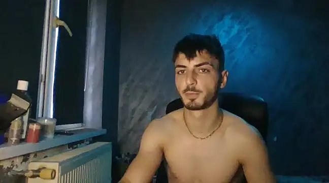 XXXdonXXX online show from December 7, 8:33 am