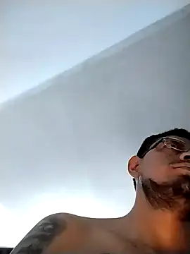 ale3J4a online show from December 29, 6:35 am