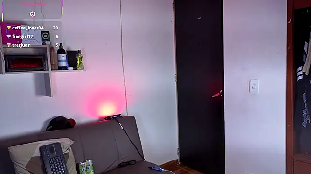 elian r online show from February 3, 6:22 am