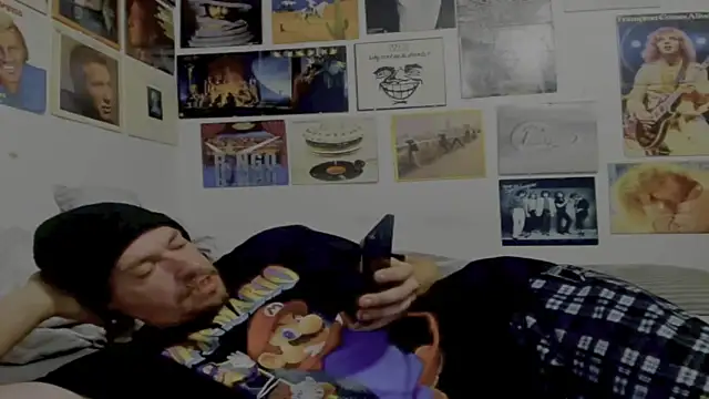 cloudyystar666 online show from November 28, 6:05 am