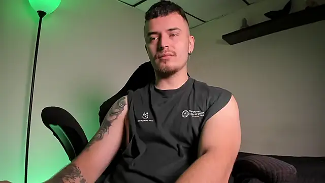 james connor2 online show from February 7, 6:46 pm