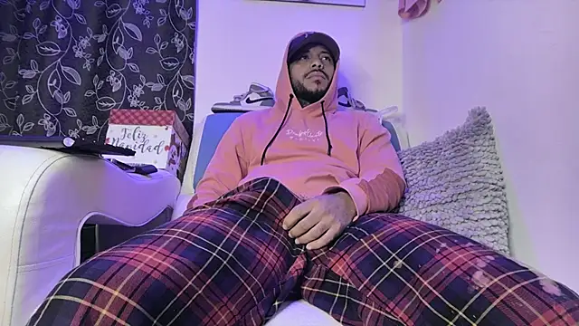 Leenar Key online show from March 7, 10:35 am