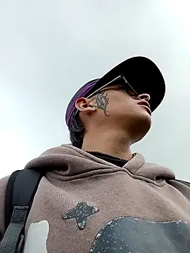 Snapshot of Cuervo_maniaco chatting on January 8, 5:15 pm Cuervo maniaco online show from January 8, 5:15 pm