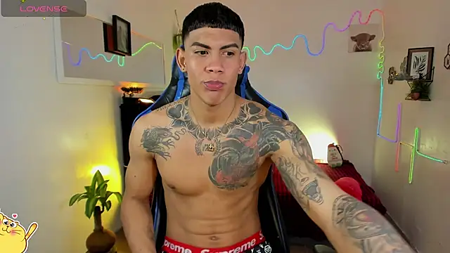 Damian latinxxx online show from February 18, 3:04 am