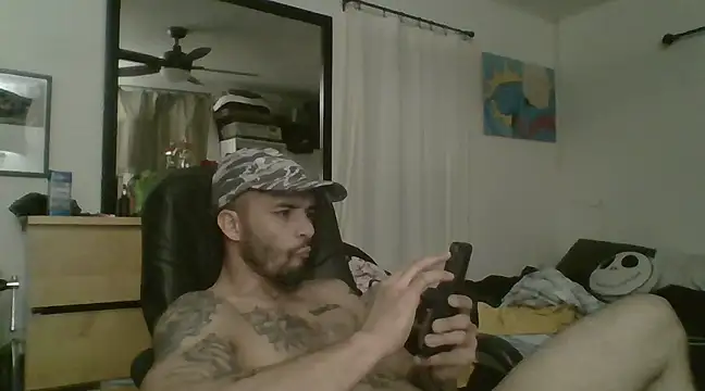 JohnnyDeep187 online show from January 13, 10:25 am