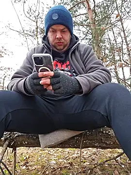 PupW0lfy online show from February 3, 11:42 am