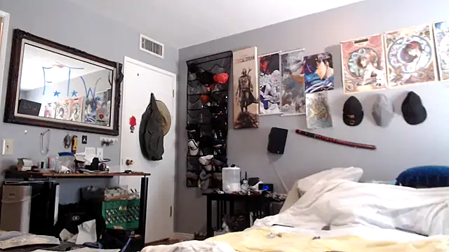 eavestease1 online show from April 14, 9:36 pm