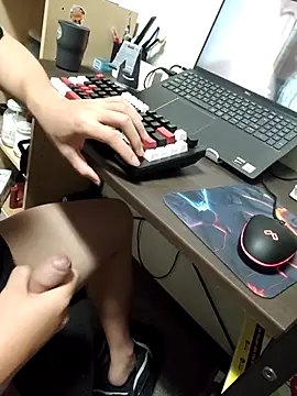 HuyFA23 online show from October 17, 2:21 pm