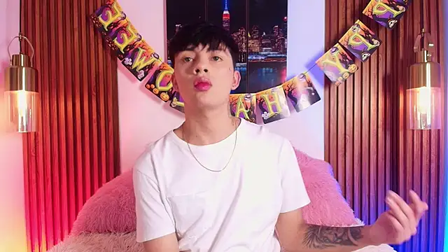 Steev Novoa online show from October 29, 9:29 pm