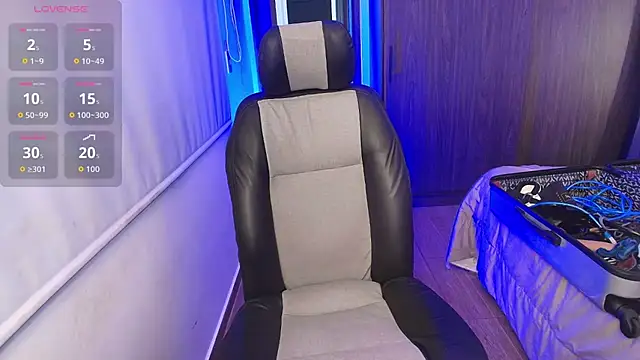 heydave  online show from April 12, 2:18 pm