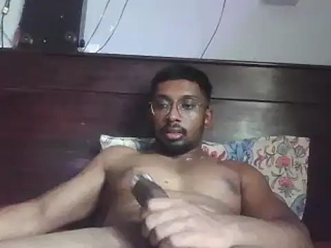 Snapshot of chennaibull101 chatting on January 17, 5:21 am chennaibull101 online show from January 17, 5:21 am