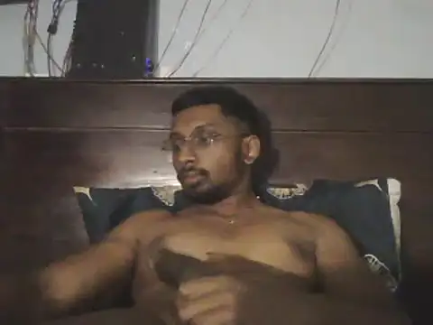 Snapshot of chennaibull101 chatting on January 20, 5:59 pm chennaibull101 online show from January 20, 5:59 pm