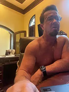 sluttydylan online show from December 18, 6:37 pm