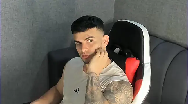 Ricardogo19 online show from February 10, 4:47 pm