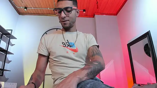 DrakeNeumann online show from March 15, 3:58 am