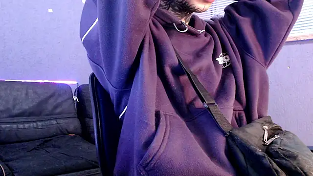 Snapshot of Andy_bapho chatting on October 10, 2:44 pm Andy bapho online show from October 10, 2:44 pm