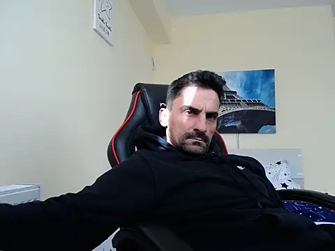 amydamarw online show from March 1, 1:11 pm