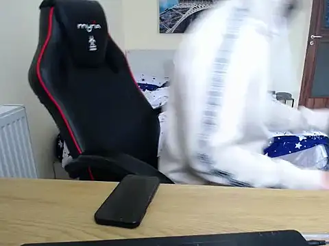 amydamarw online show from April 1, 1:41 pm