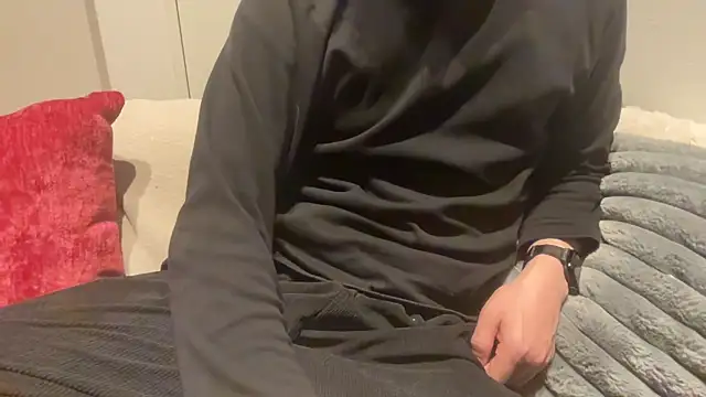 atom0407 online show from March 21, 3:24 pm