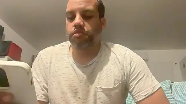 AbsolutMouuah online show from May 2, 1:30 am