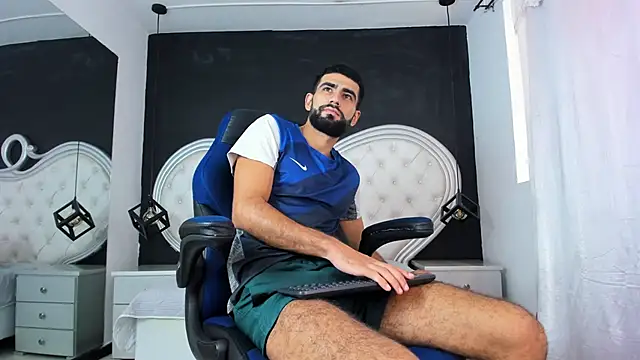 Ethan  Walker online show from February 20, 3:19 pm