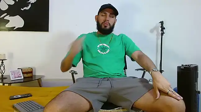 samir music online show from December 20, 3:42 pm