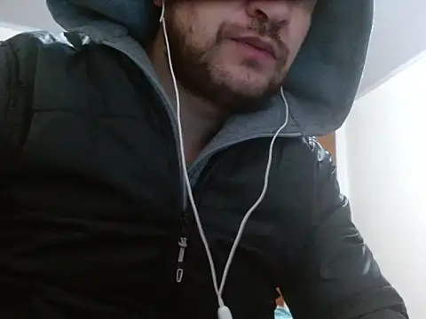 Snapshot of camiloking1720 chatting on September 28, 7:39 am camiloking1720 online show from September 28, 7:39 am