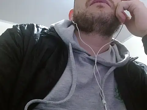 Snapshot of camiloking1720 chatting on September 15, 5:20 am camiloking1720 online show from September 15, 5:20 am