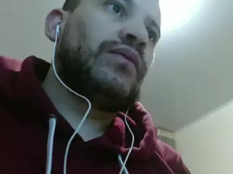 Snapshot of camiloking1720 chatting on January 18, 3:13 am camiloking1720 online show from January 18, 3:13 am