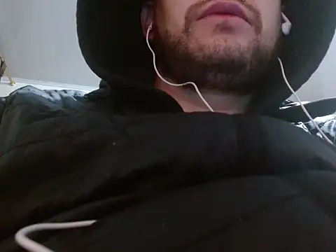 Snapshot of camiloking1720 chatting on October 12, 11:37 am camiloking1720 online show from October 12, 11:37 am