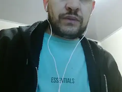 Snapshot of camiloking1720 chatting on February 10, 7:26 am camiloking1720 online show from February 10, 7:26 am