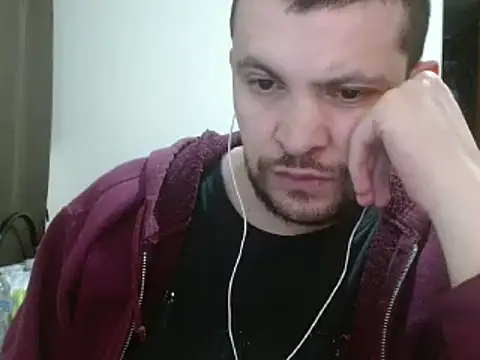 Snapshot of camiloking1720 chatting on March 2, 3:02 am camiloking1720 online show from March 2, 3:02 am