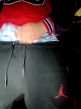 Snapshot of rodrig6987_1 chatting on September 18, 3:19 am rodrig6987 1 online show from September 18, 3:19 am