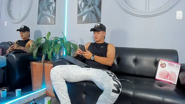 Cristopher strong online show from February 4, 12:33 pm