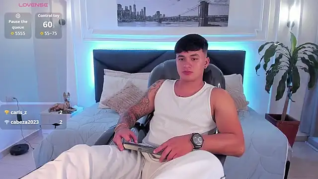 Cristopher strong online show from November 16, 11:56 am