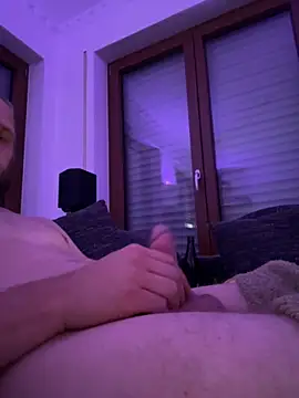 Snapshot of Zitus888 chatting on September 20, 4:07 pm Zitus888 online show from September 20, 4:07 pm