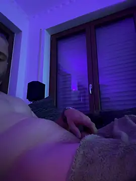 Snapshot of Zitus888 chatting on September 23, 10:09 pm Zitus888 online show from September 23, 10:09 pm