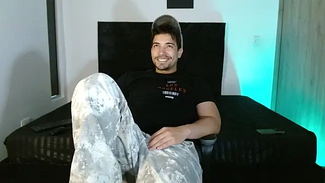 Ian Daviz online show from May 24, 5:52 pm