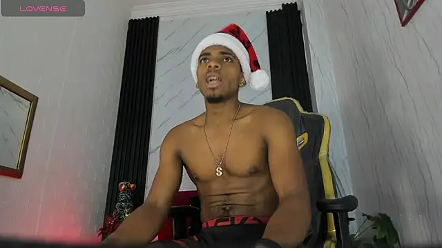 Snapshot of Jack_Muscles69_ chatting on December 13, 11:34 am Jack Muscles69  online show from December 13, 11:34 am