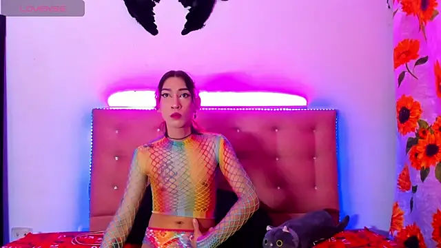 khandyzBlum online show from December 8, 4:28 pm