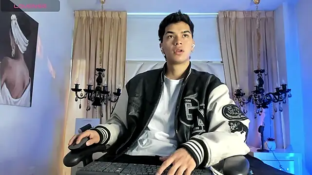 AndyPalmer  online show from March 17, 11:42 am