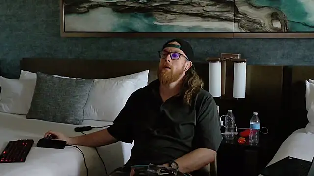 H1gh Fr3qu3ncy online show from March 21, 8:40 pm