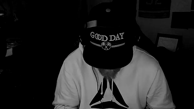 H1gh Fr3qu3ncy online show from December 11, 3:47 am