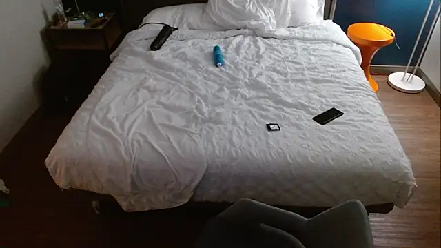 H1gh Fr3qu3ncy online show from February 2, 12:24 pm