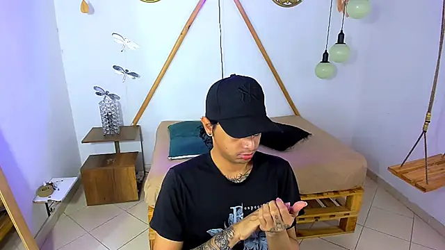 Brand habes online show from October 29, 1:47 pm