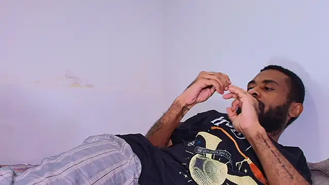 KaelMoreau online show from February 8, 10:03 pm